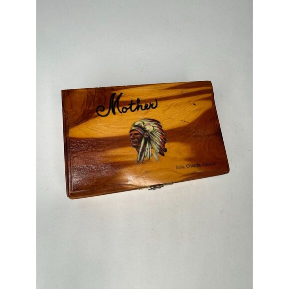 Vintage Cedar Wood Mother Keepsake Box Bala Ontario Canada Indian Chief Motif - Picture 9 of 16